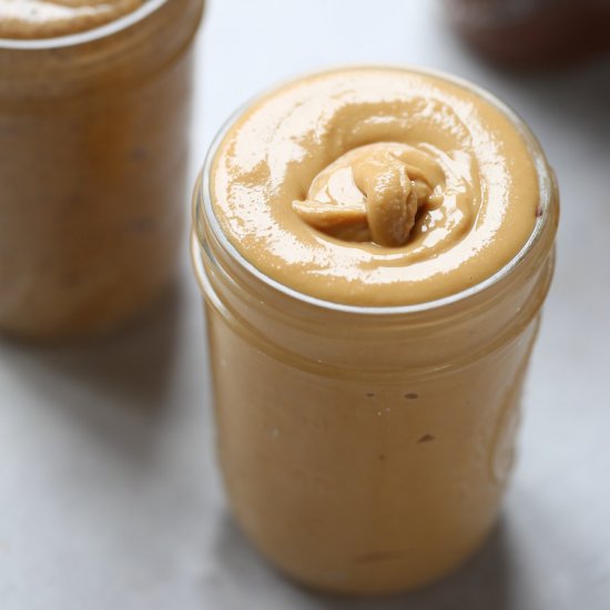 Homemade Peanut Butter: 3 Flavors!