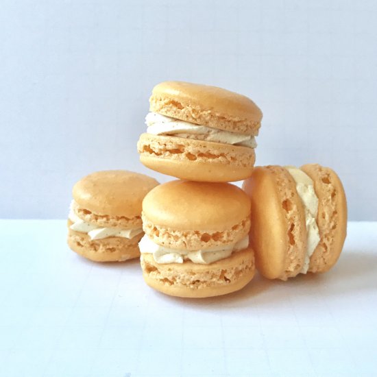 passion fruit french macarons