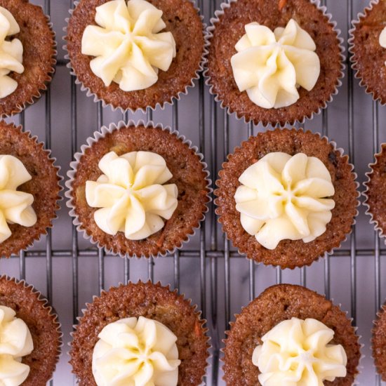 Easy Carrot Cake Cupcakes