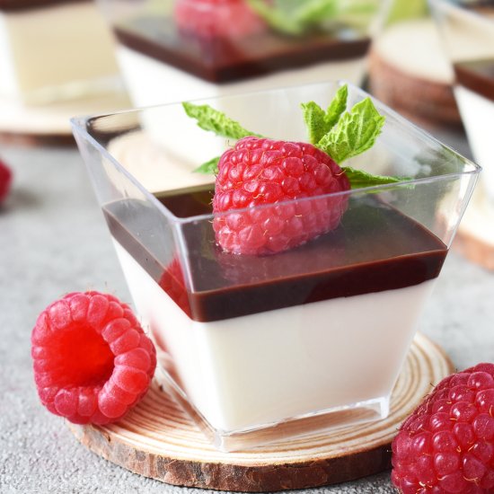 Panna Cotta with Chocolate Jello