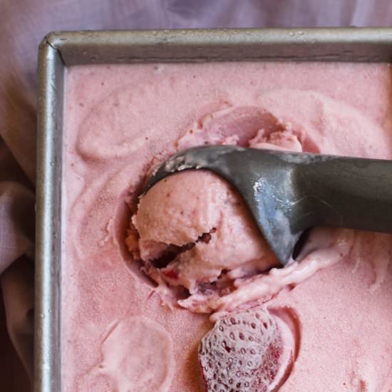 Very Berry Strawberry Ice Cream