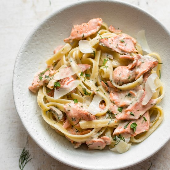 Lemon Dill Salmon Pasta