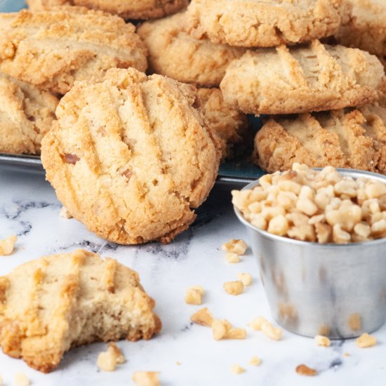 Almond flour cookies with walnuts