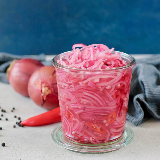 Spicy Pickled Onions