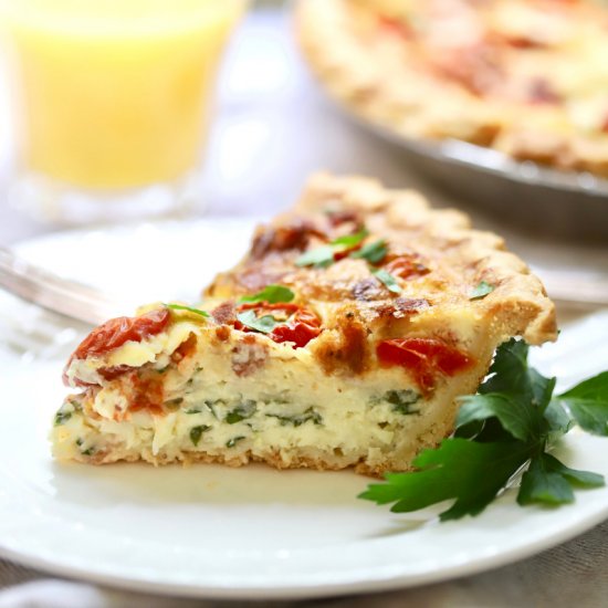 Spinach Bacon Quiche with Tomatoes