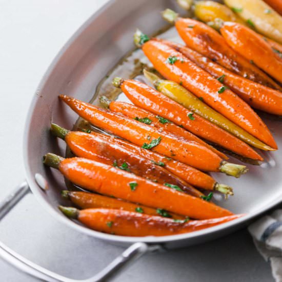 maple glazed roasted carrots