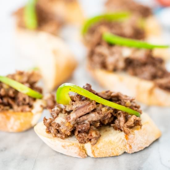 Cheesesteak Crustini