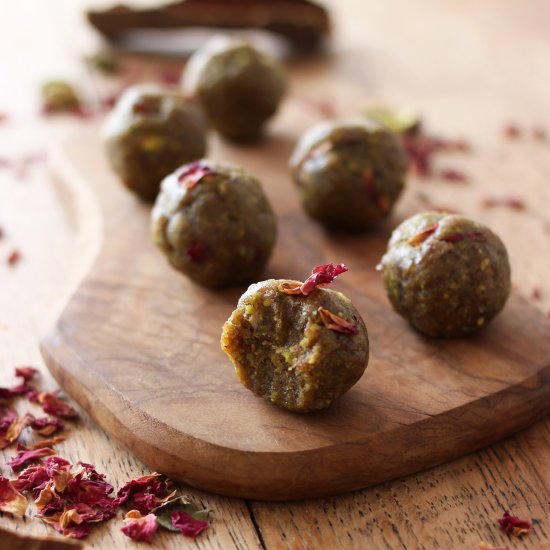 Rose and Pistachio Energy Bites