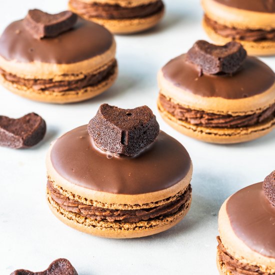 Brownie Macarons