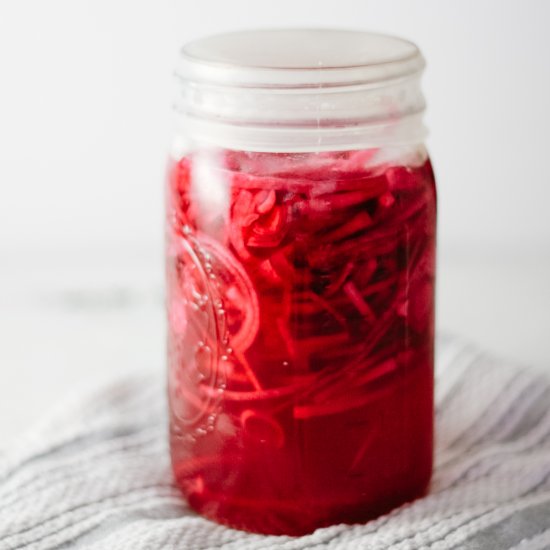 Quick & Easy Pickled Red Onions