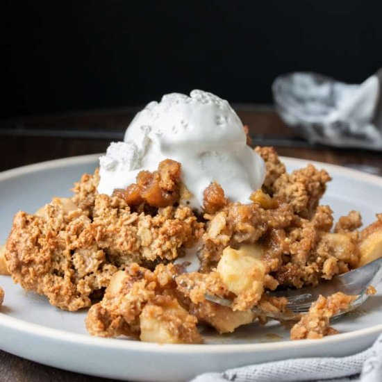 Healthy Vegan Apple Crisp