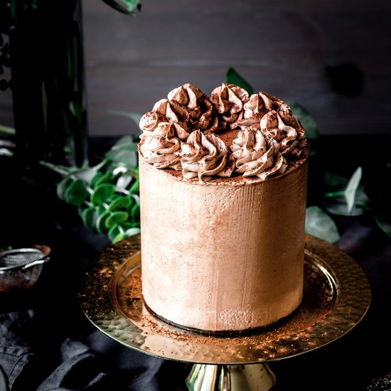 Chocolate & cream layer cake