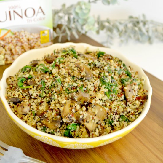 WARM MUSHROOM SPINACH QUINOA SALAD