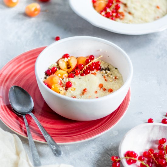 5-Minute Creamy Quinoa Porridge