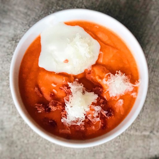 SALMOREJO WITH ICE CREAM OF CHEESE