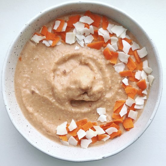 Carrot Cake Smoothie Bowl