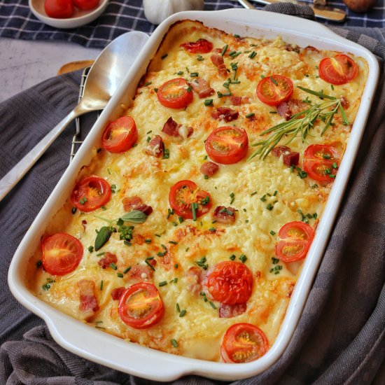 Kartoffel-Kohlrabi Gratin mit Tomat