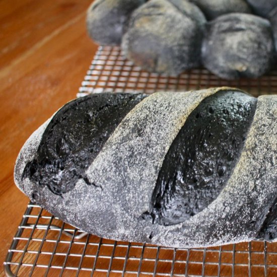 Charcoal sourdough bread