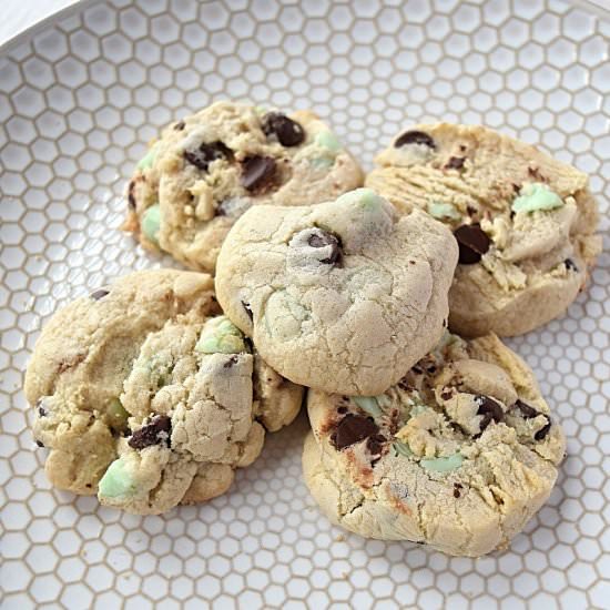 Mint Chocolate Chip Cookies