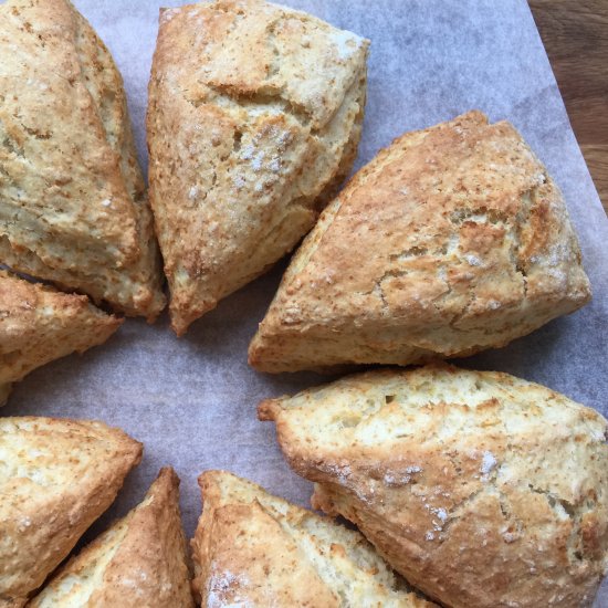 Easy Vanilla Buttermilk Scones