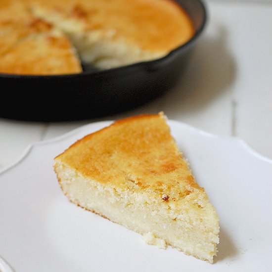 Cornmeal custard cake