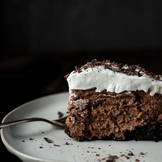 No Bake Chocolate Mousse Pie