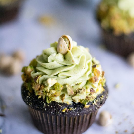 Dark Chocolate Pistachio Cupcakes