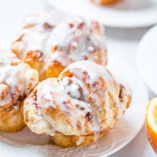 ORANGE CINNAMON BUTTERFLAKE ROLLS