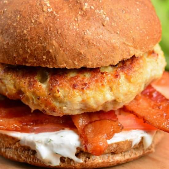 CHEDDAR RANCH CHICKEN BURGER