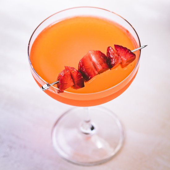 Strawberry Lemonade Vodka Cocktail