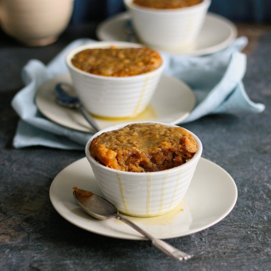 Fruity caramel puddings