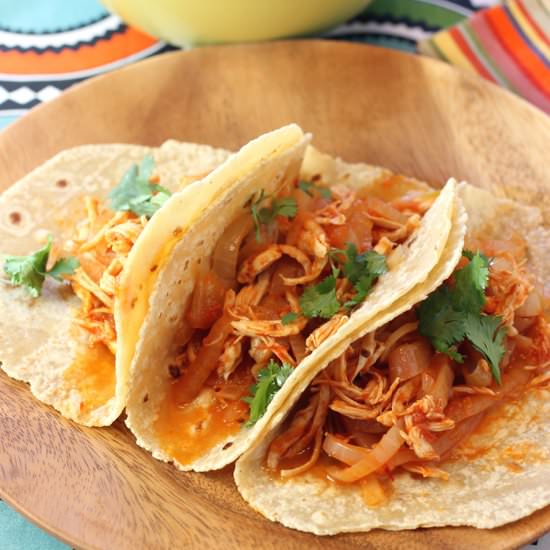 Tinga de Pollo with Guacamole