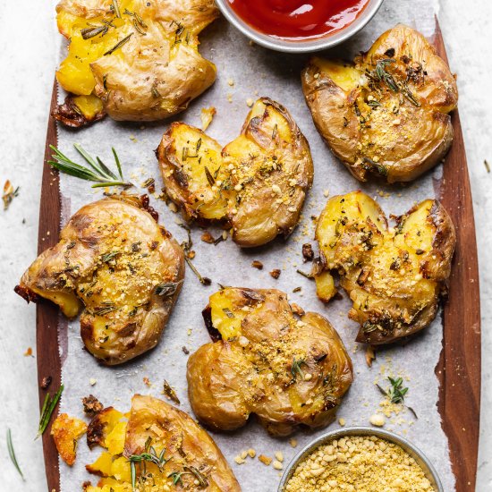 Crispy Garlic Herb Smashed Potatoes