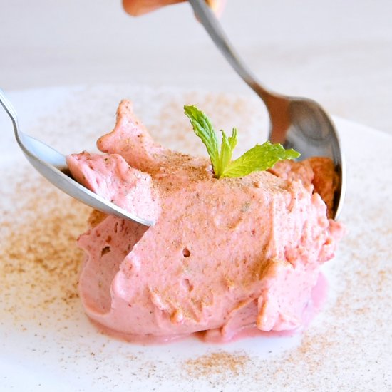 Raw Banana Strawberry Ice Cream