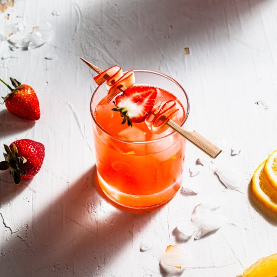 Strawberry Rhubarb Gin Fizz