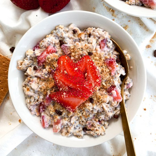 Strawberry Cheesecake Overnight Oat