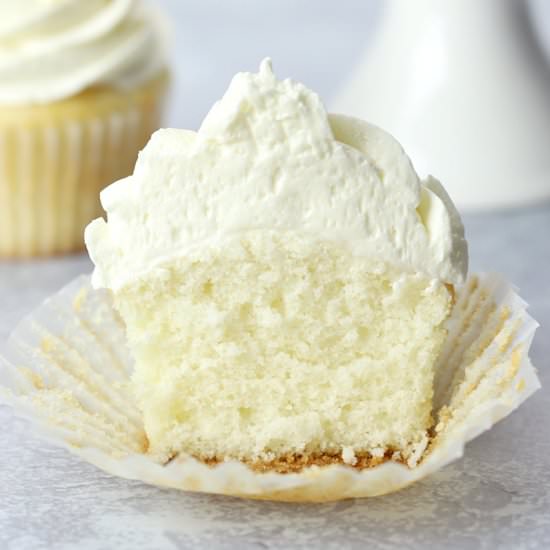 Easy White Cupcakes