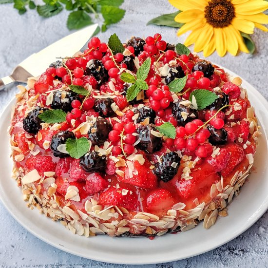 Obstkuchen mit vielen Früchten