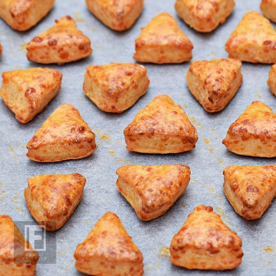 Smoky BBQ Cheese Snack Bites