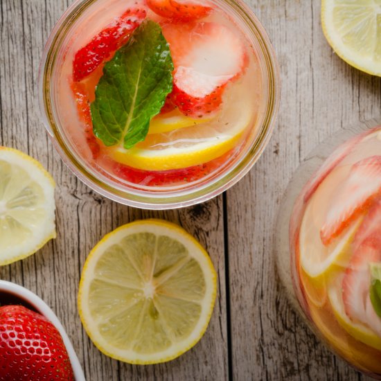 Strawberry Lemonade Sangria