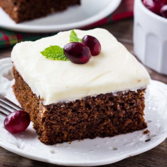 GINGERBREAD CAKE WITH CREAM CHEESE