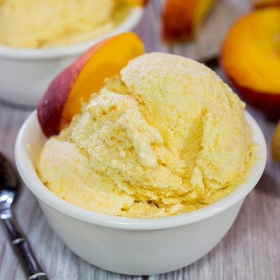 Homemade Peach Ice Cream