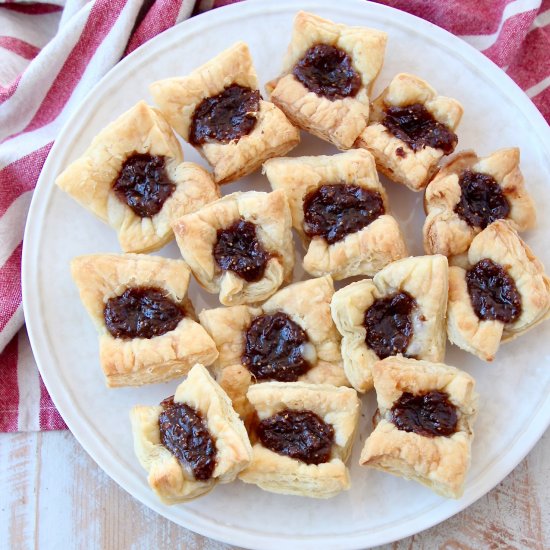 Baked Brie Puff Pastry Bites