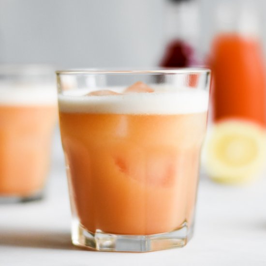 Apricot Whiskey Sours