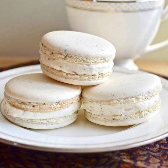 Earl Grey Vanilla Macarons