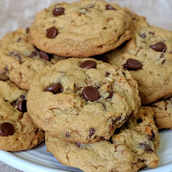 Walnut Chocolate Chip Cookies