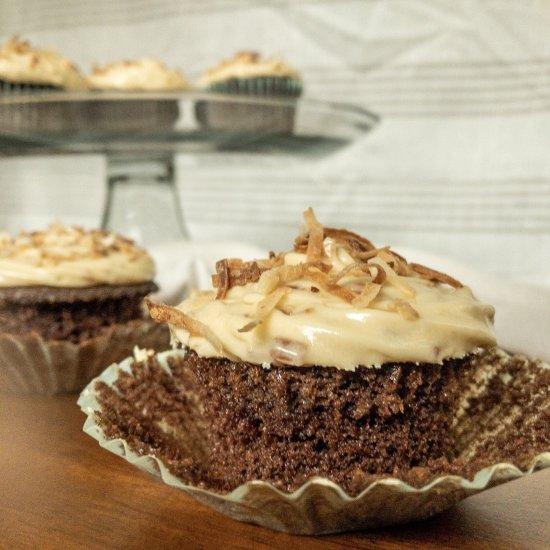 Samoa Cupcakes