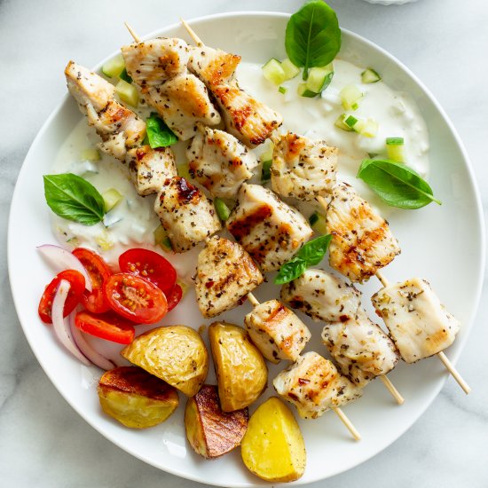 Chicken Skewers with Yogurt Sauce