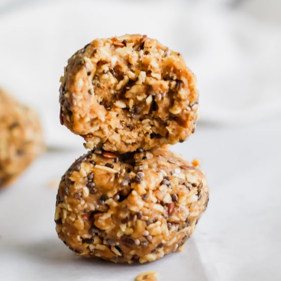 Peanut Butter Protein Energy Bites