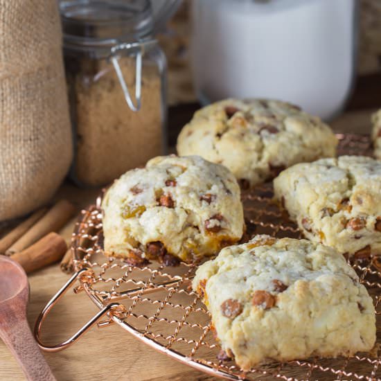 Cinnamon Raisin Scones